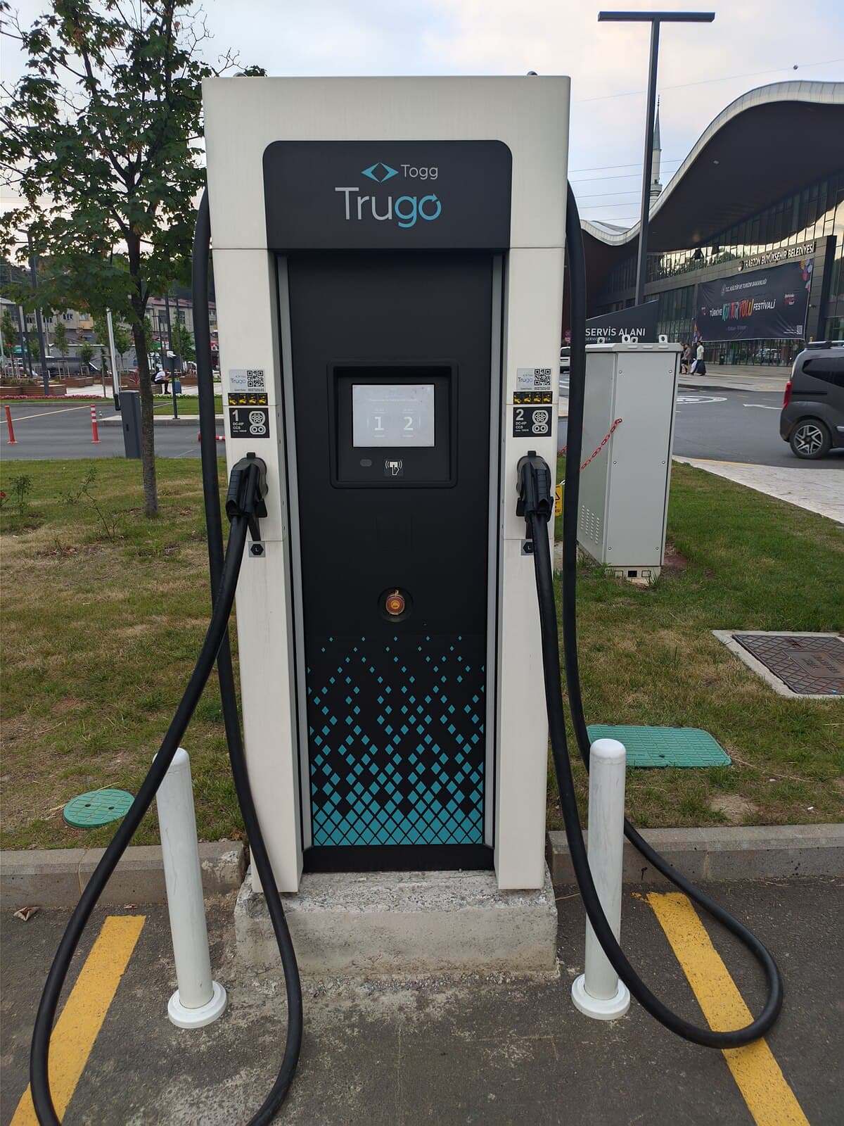 Türkiye'de Elektrikli Araç Şarj Altyapısı 2026: Kaç İstasyon Var, Yeterli mi?