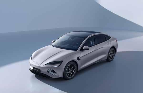 BYD Seal 2026 Türkiyeye Geliyor: Togg T10F ile Büyük Karşılaştırma